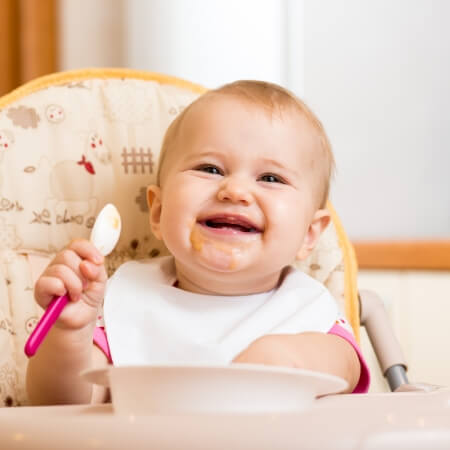 ¿Cómo alimentar a un bebé vegetariano?