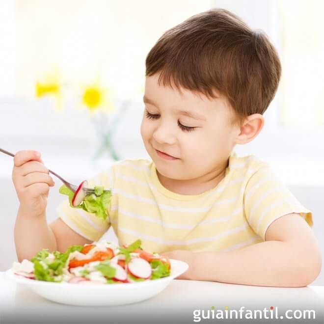 ¿Que darle de comer a un bebé vegano?