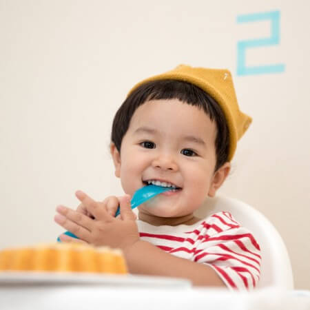 ¿Cuántas veces al día debe comer un bebé de 11 meses?