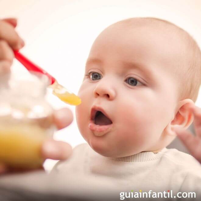 ¿Cuántos gramos de comida come un bebé?
