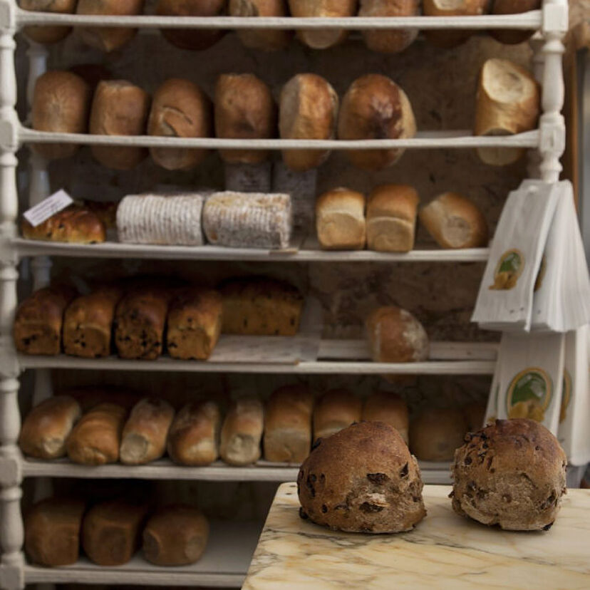 ¿Cuántos gramos de pan se puede comer en una dieta?