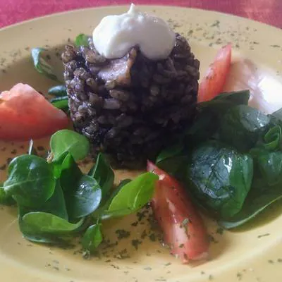 ¿Dónde es tipico el arroz negro?