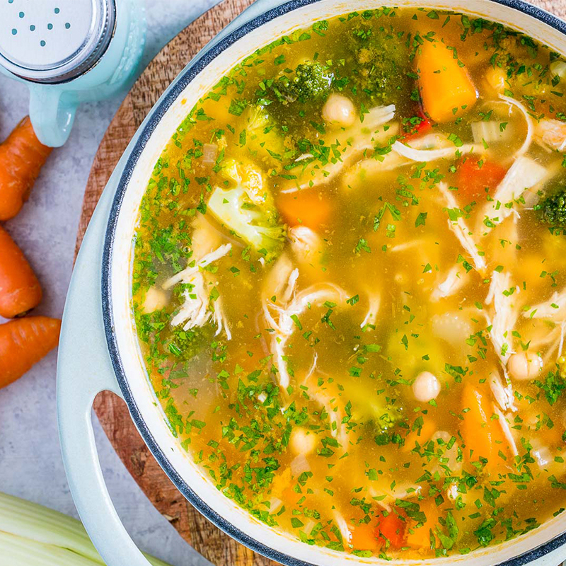 ¿Por qué es malo comer sopa?