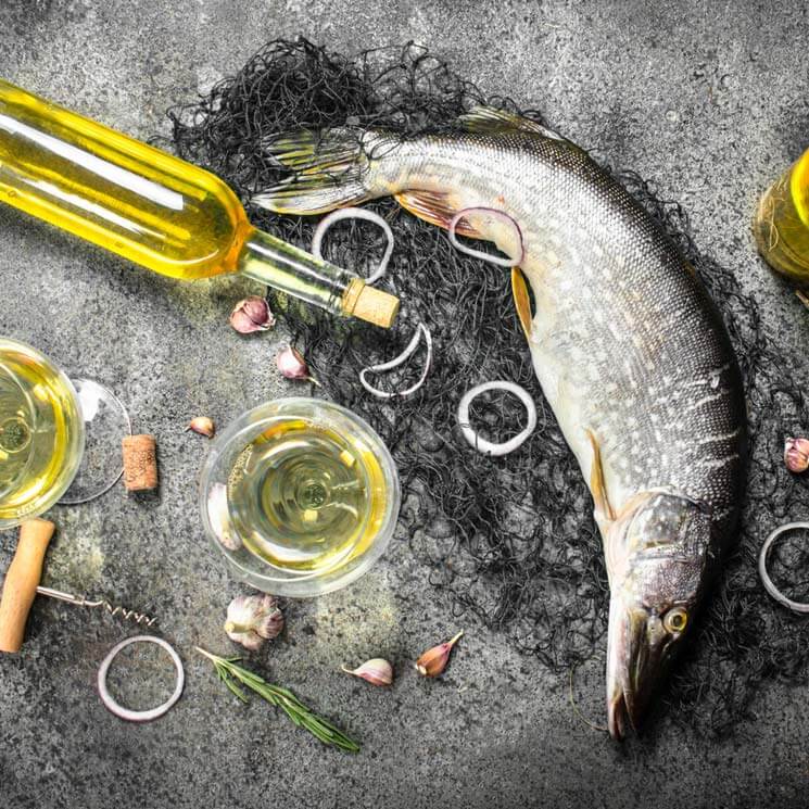 ¿Qué pasa si como pescado mal cocido?