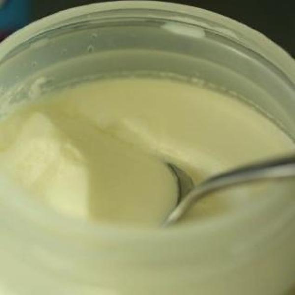 ¿Qué puedo hacer con yogur caducado?