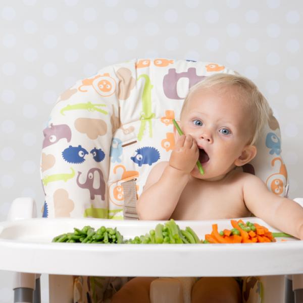 ¿Qué se le puede dar a un bebé de 6 meses de desayuno?