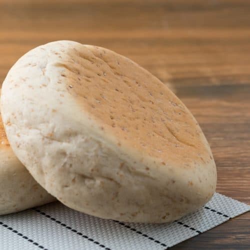 ¿Qué tiene más calorías pan integral o pan pita?