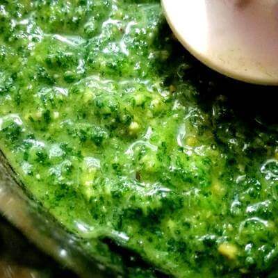 ¿Cuánto tiempo dura la salsa verde en el refrigerador?